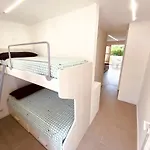 L'esquinade - J2 206 By Interhome *