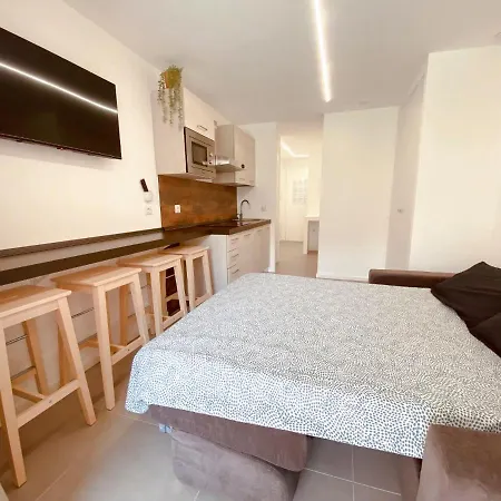 L'esquinade - J2 206 By Interhome Appartement