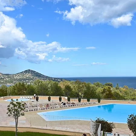Apartment Village Cap Esterel - L'esquinade-64 By Interhome