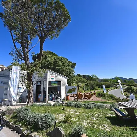 Apartment Village Cap Esterel - L'esquinade-64 By Interhome