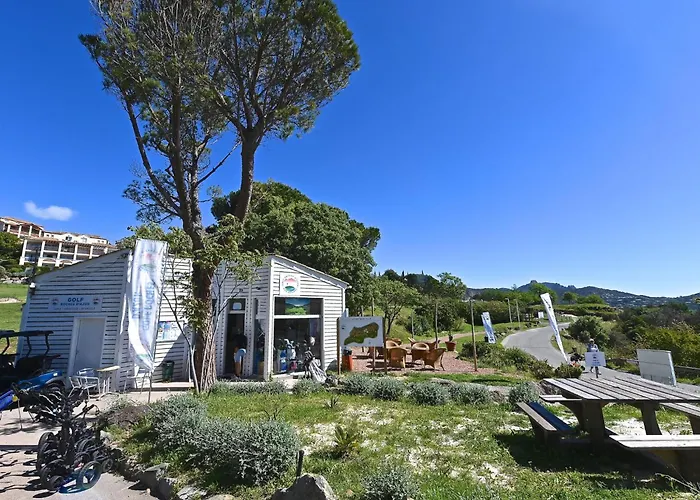 Апартаменты L'esquinade - J2 206 By Interhome