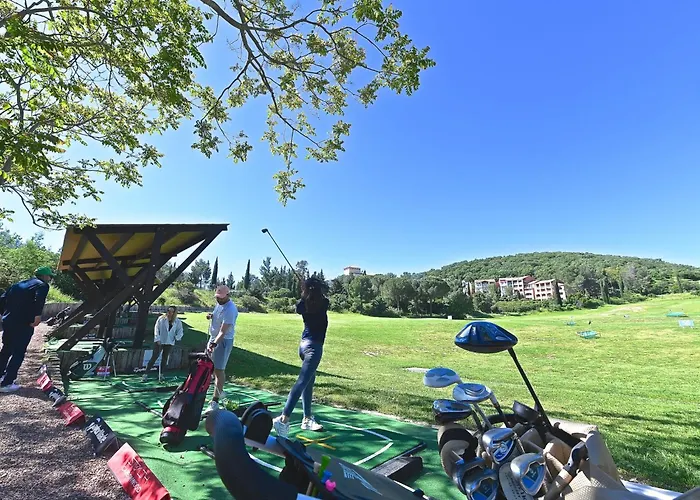 Апартаменты L'esquinade - J2 206 By Interhome